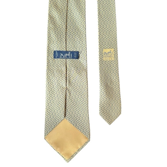 Authentic HERMES 100% Silk Yellow & Gray Neck Tie - Picture 4 of 4